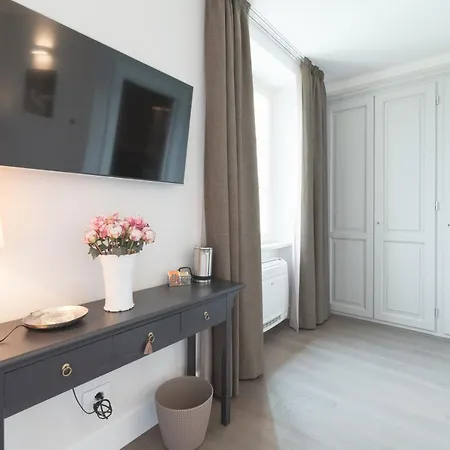 B&B Rivalago 카노비오