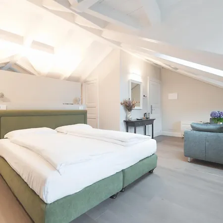 B&B Rivalago 카노비오